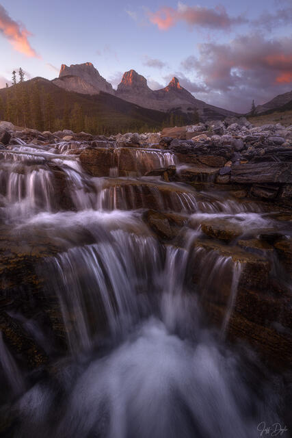 DAWN CASCADE